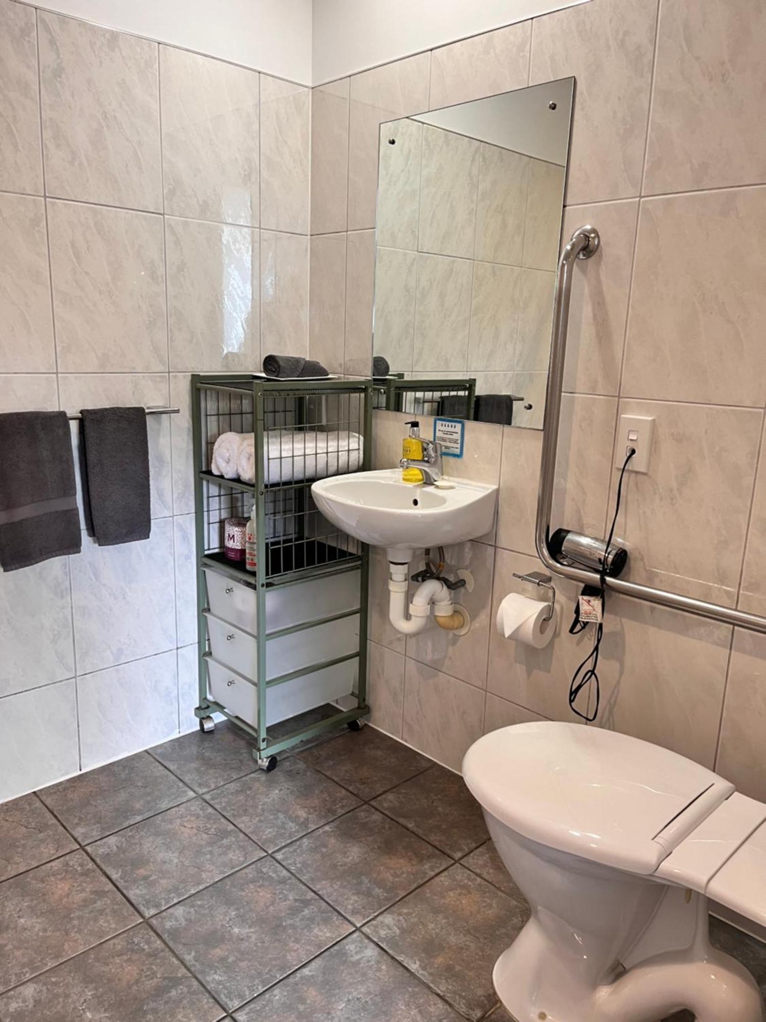 Sundowner Motel Греймут Экстерьер фото
