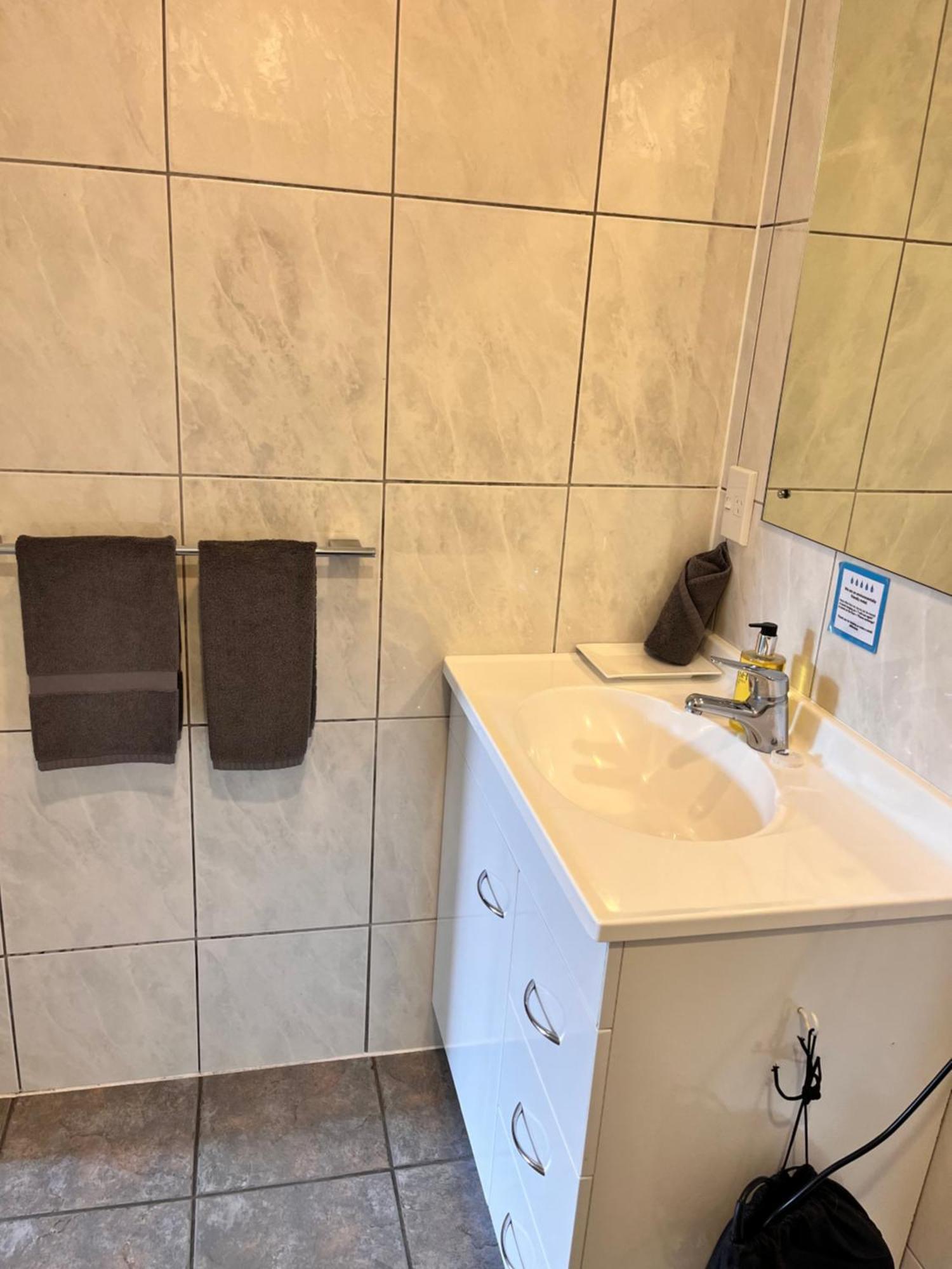 Sundowner Motel Греймут Экстерьер фото