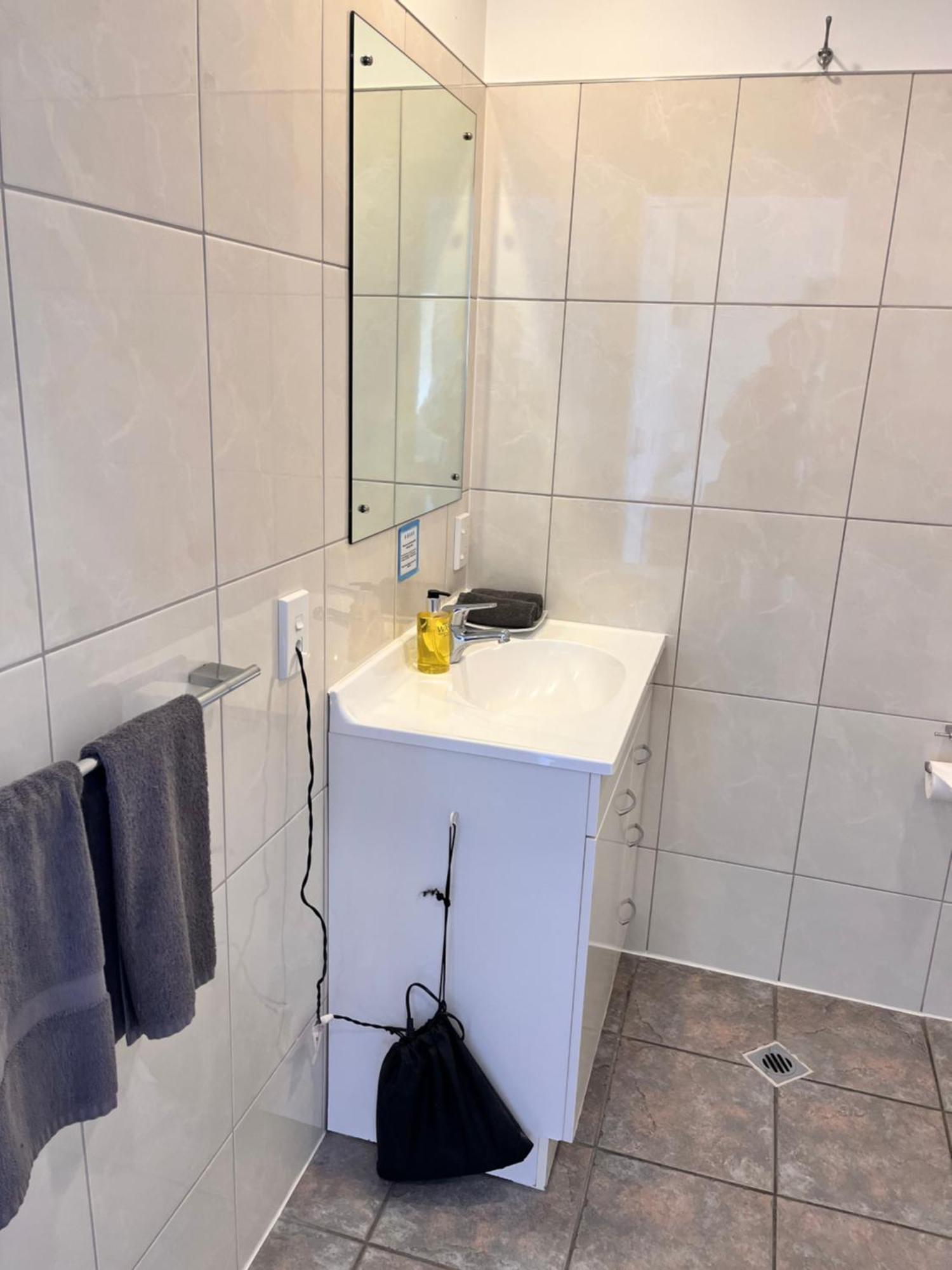 Sundowner Motel Греймут Экстерьер фото